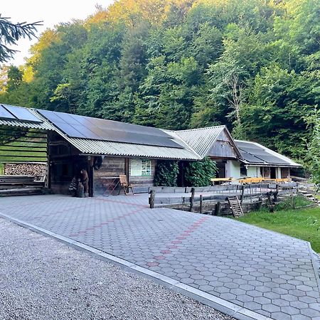Wooden Cabin Kamna Gorica ภายนอก รูปภาพ